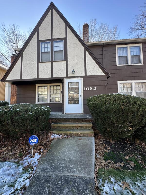 Cleveland Heights Condo: 1082 Hillstone Road - 1