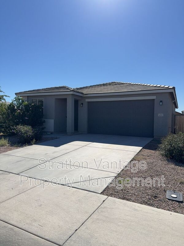 Maricopa House: 36005 W San Clemente Ave