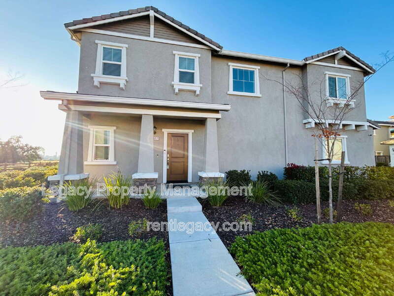 Roseville House: 5312 Molino Cir