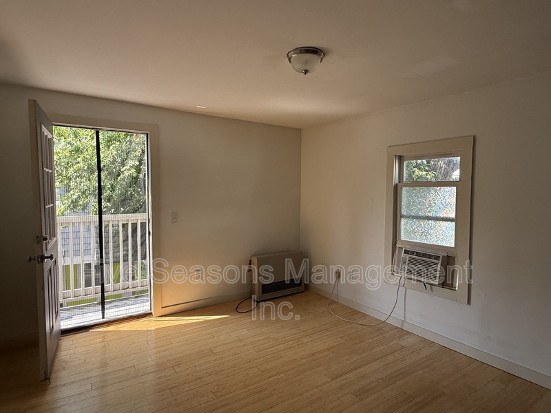 Burlington Condo: 133 Elmwood Avenue - 4