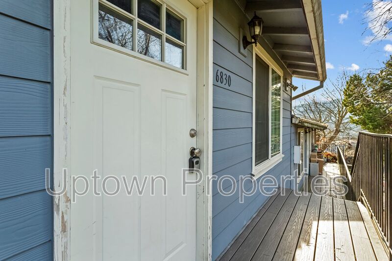 Portland House: 6830 N Richmond Ave