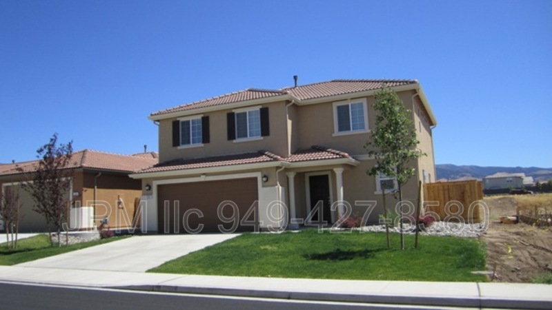 Reno House: 330 Bulluno Dr