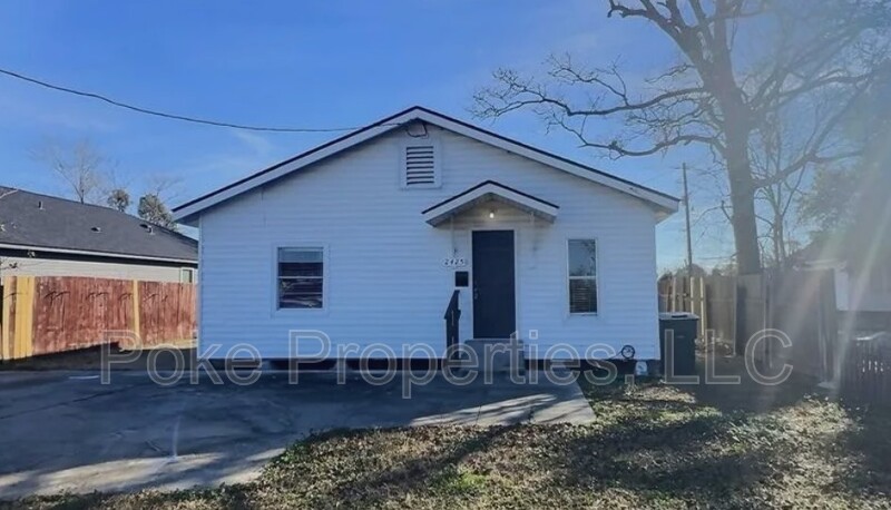 Lake Charles House: 2425 Ernest Street