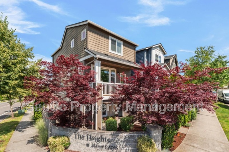Portland House: 7595 Northwest 170th Avenue