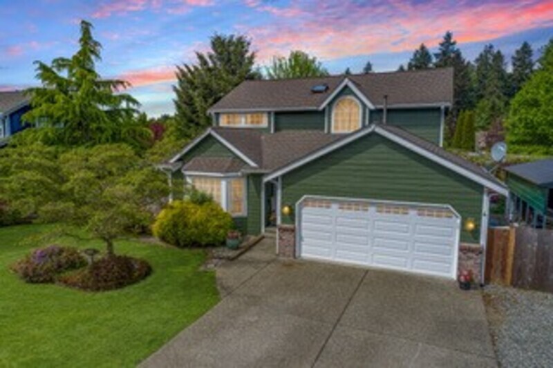 Buckley House: 11720 261st Ave Ct E