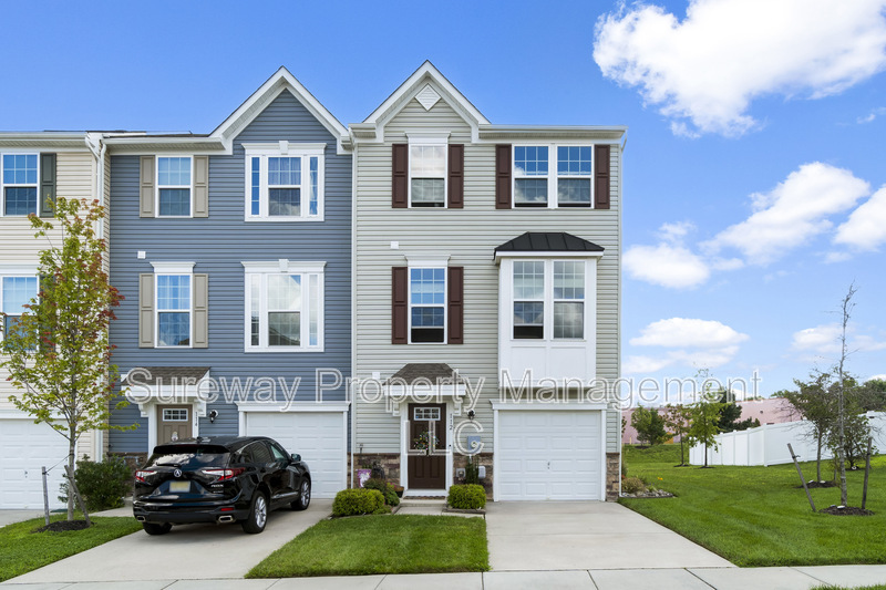 Sicklerville Townhome: 112 Freedom Way