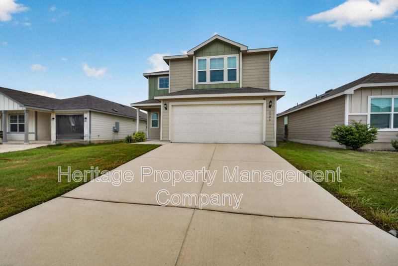San Antonio House: 6326 Willow Point Boulevard