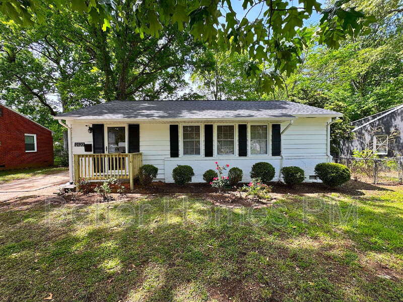 Raleigh House: 2420 Milburnie Road