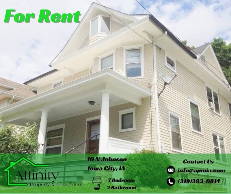 Iowa City House: 10 N Johnson St