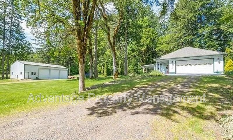 Lebanon House: 30002 Sodaville Mountain Home RD