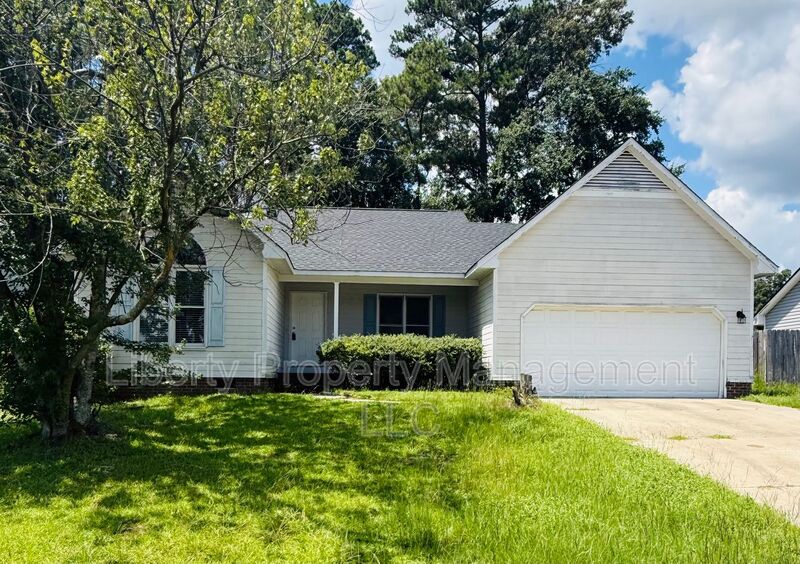Fayetteville House: 1222 Skyline Dr.