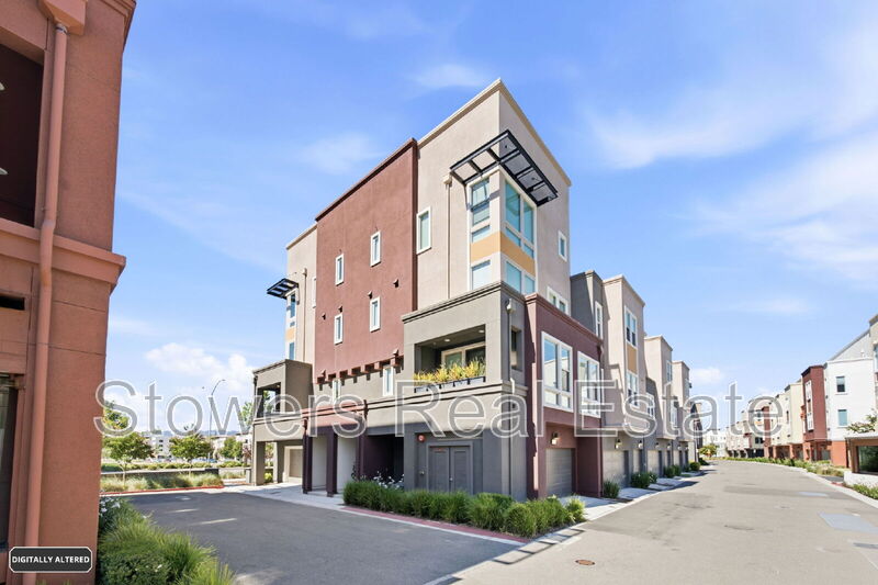 Dublin Condo: 5527 Dublin Blvd