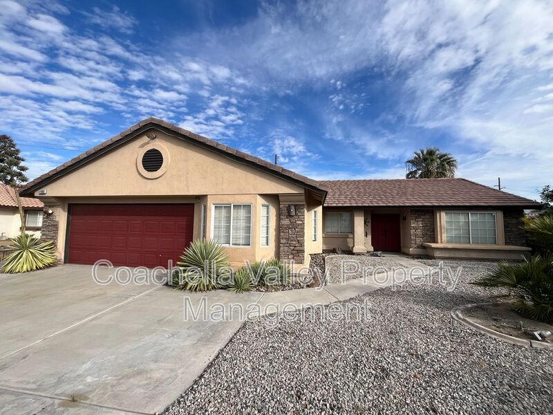 La Quinta House: 44060 Dalea Ct