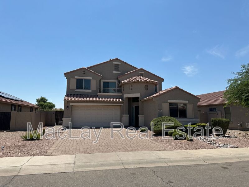 Casa Grande House: 1383 E Kingman Pl