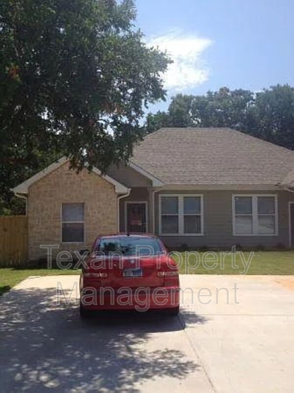 Granbury Condo: 3705 Mandy Drive