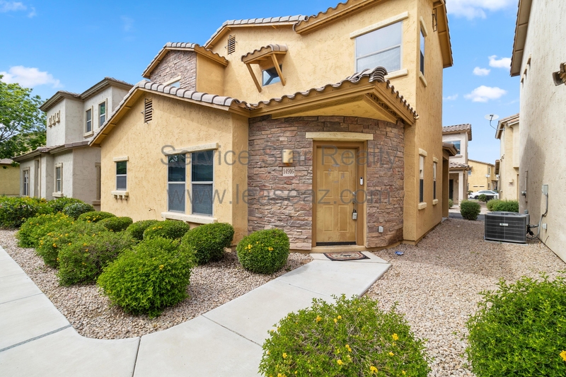 Surprise House: 14916 N 177th Ave