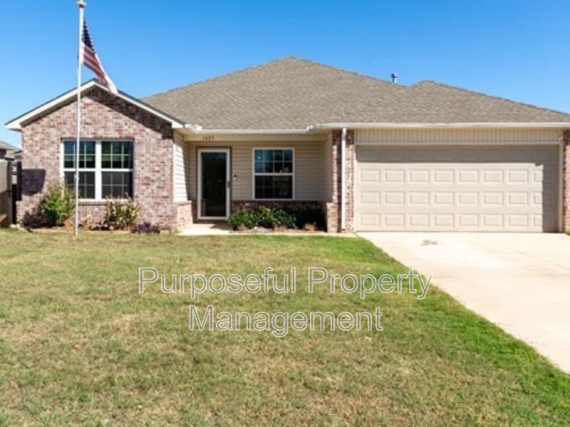 Noble House: 1425 Sandstone Drive