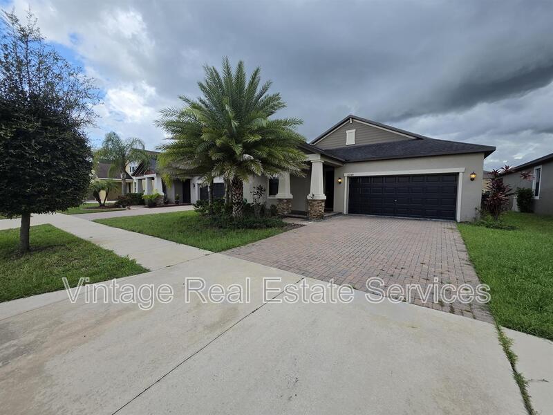 Ruskin House: 10049 Victory Gallop Loop