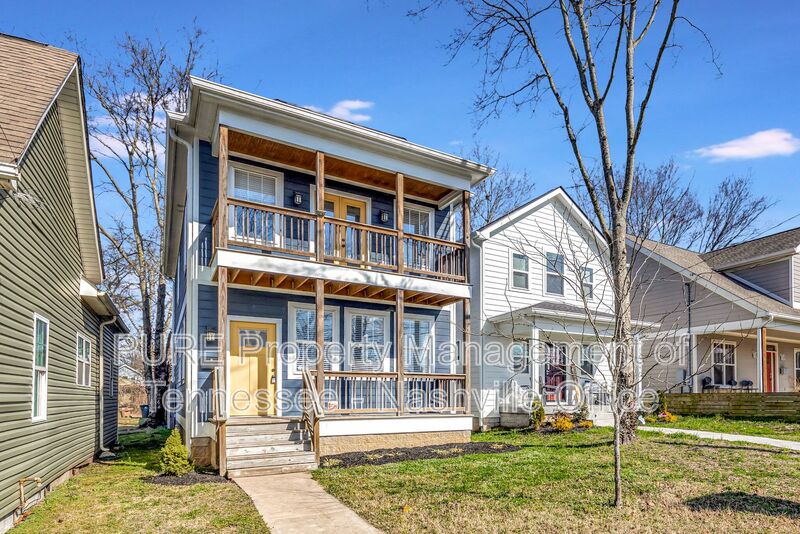 Nashville House: 1536 14th Avenue North