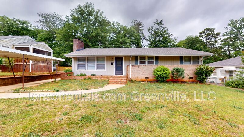 Greenville House: 23 Gurley Ave