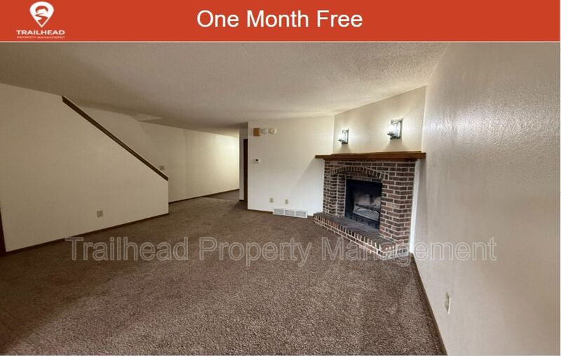 Blue Springs House: 2700 NW 3rd Terrace