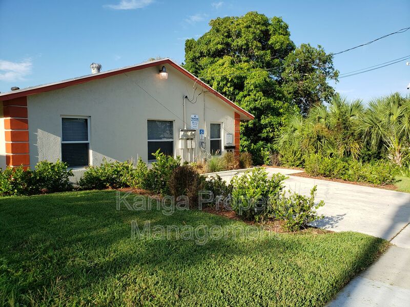 West Palm Beach Condo: 820 14th St