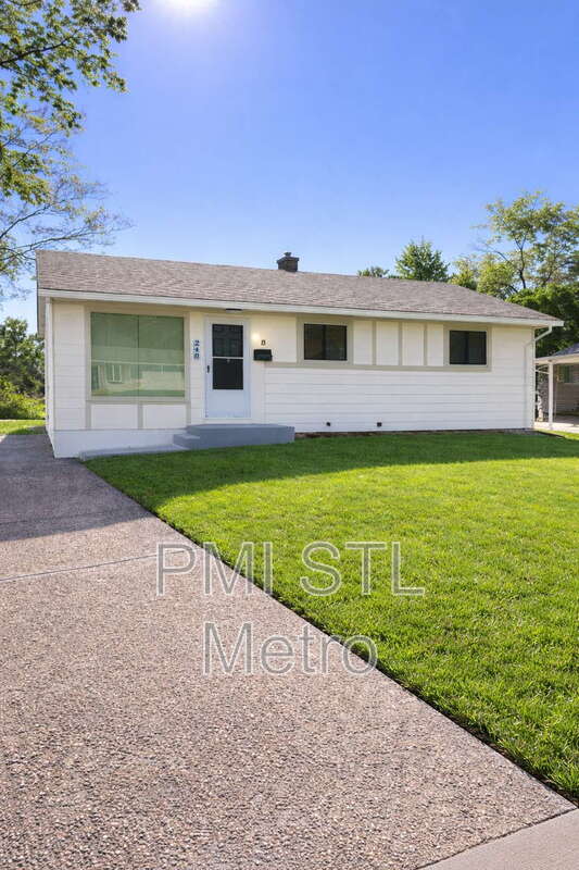 St. Louis House: 240 Mcalpine Drive