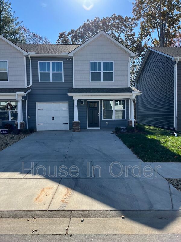 Candler House: 34 Malcolm Ct.