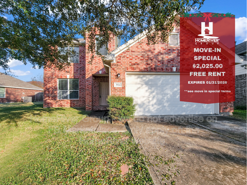 Baytown House: 3926 W Lindbergh Ct