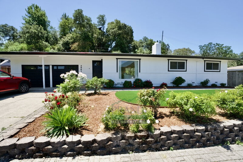 Novato House: 2061 Carolyn Way