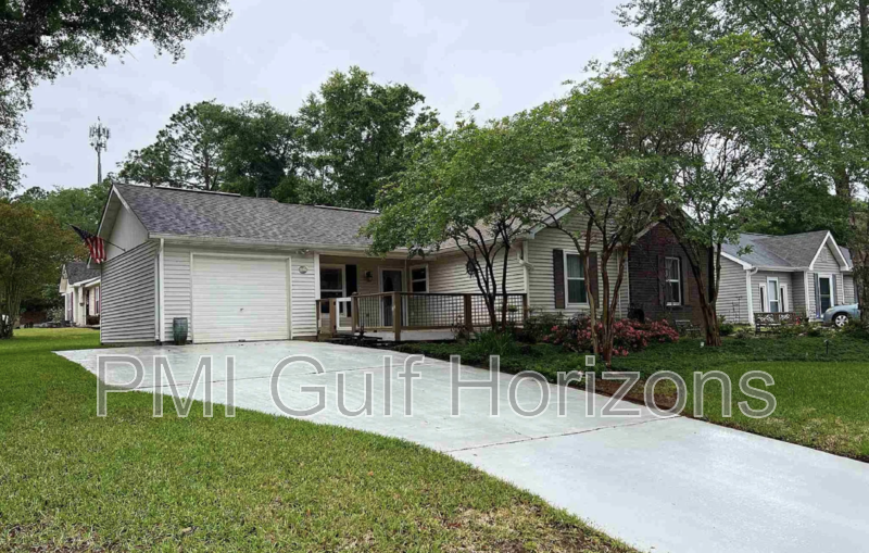 PENSACOLA House: 4827 BIRCHWOOD PL