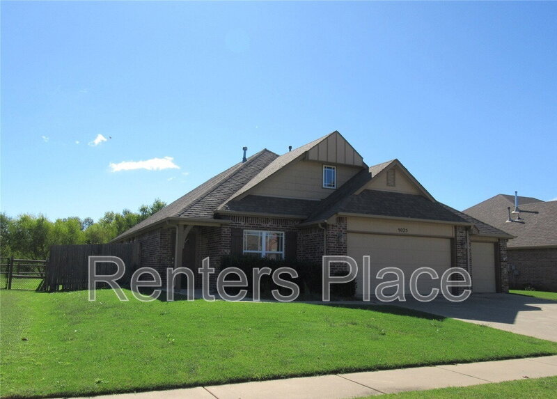 Owasso House: 9025 North 157 East Avenue