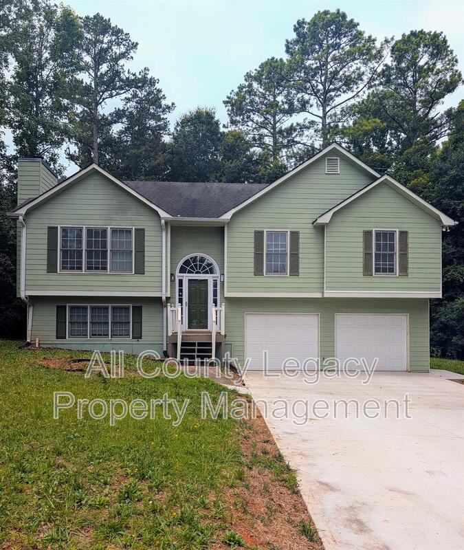 Powder Springs House: 21 Sterling Way