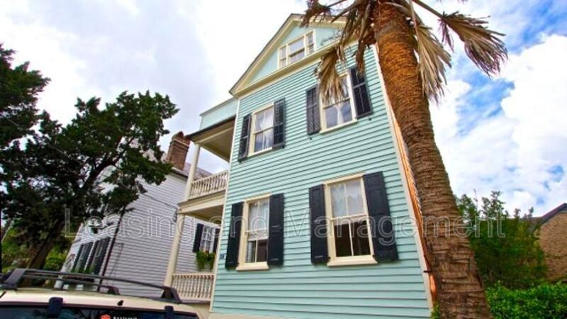 Charleston Condo: 27 Smith Street