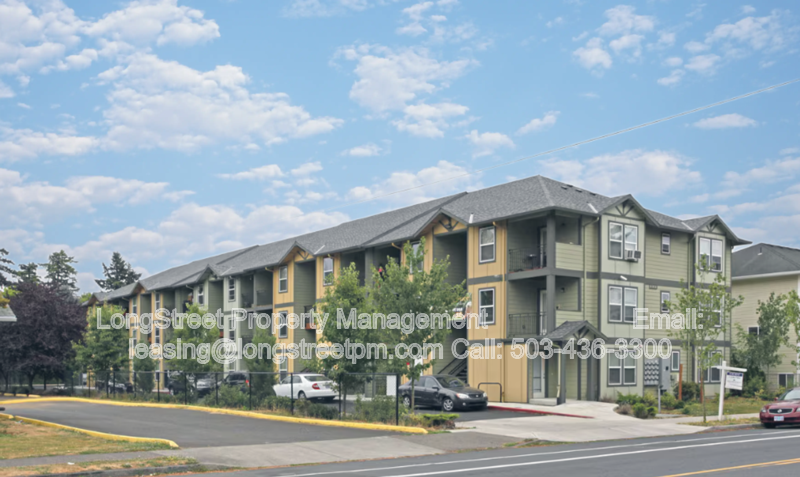 Portland House: 300 SE 148th Ave