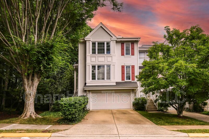 Reston House: 1309 Park Garden Ln