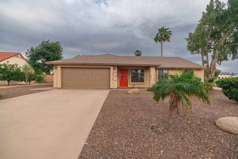 Scottsdale House: 6409 E Grandview Dr