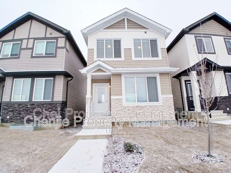 Edmonton House: 20935 20 Ave NW