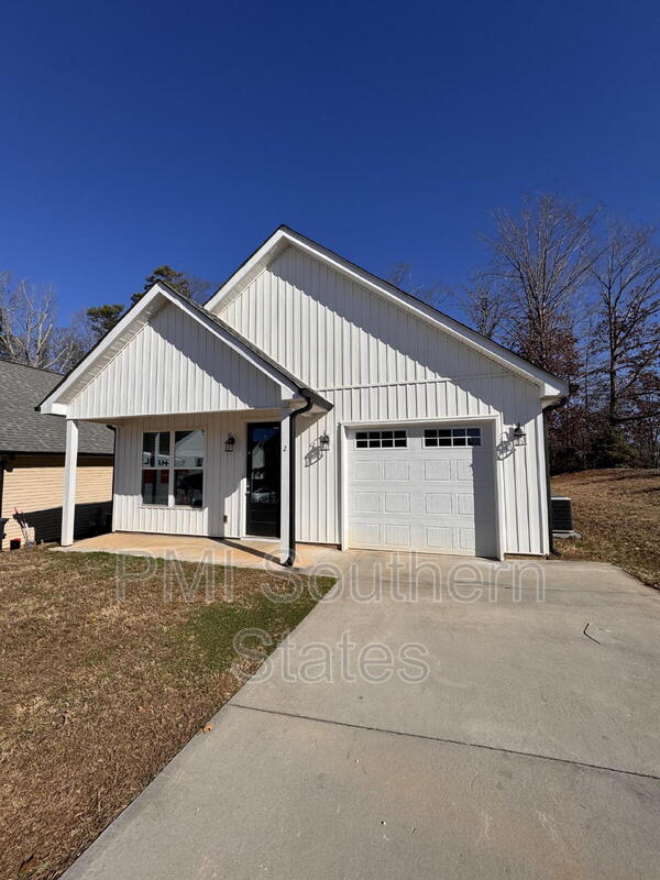 Travelers Rest House: 2 Solis Court