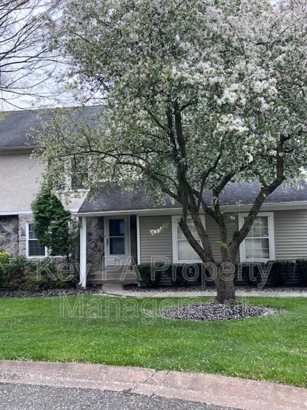 West Chester House: 803 Bradford Terrace