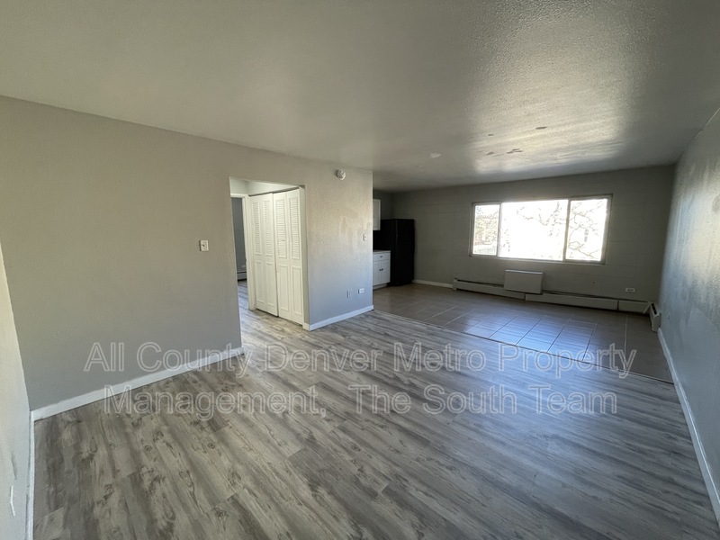 Aurora Condo: 1590 Clinton St