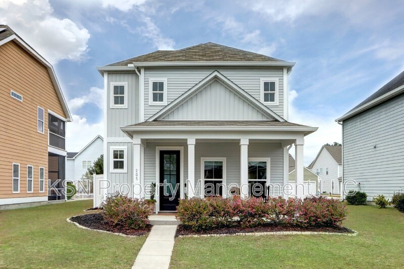 Port Wentworth House: 205 Clearwater Cir