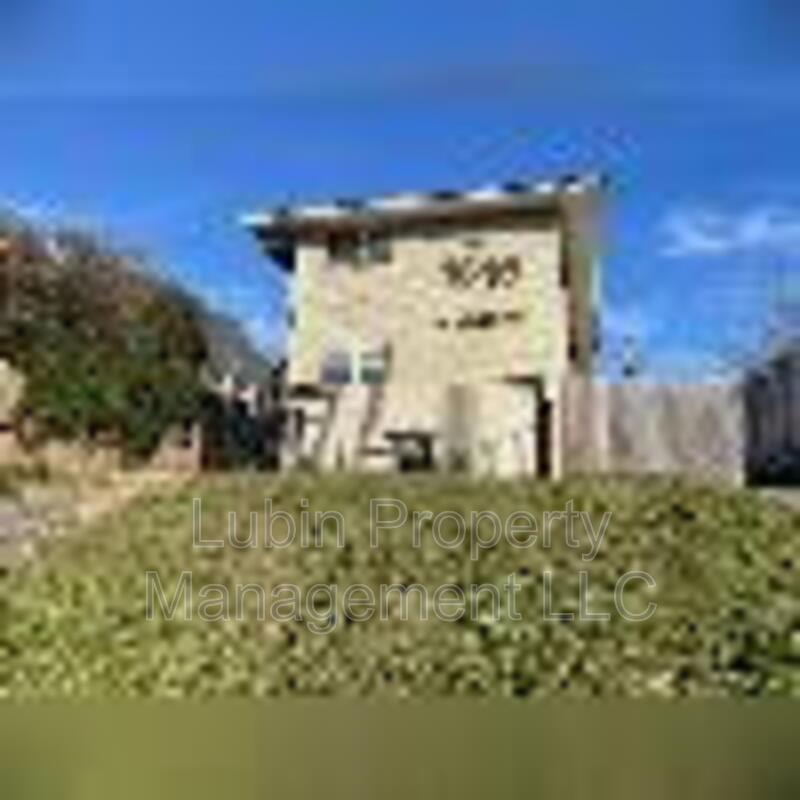 Memphis Condo: 1616 Monroe Ave