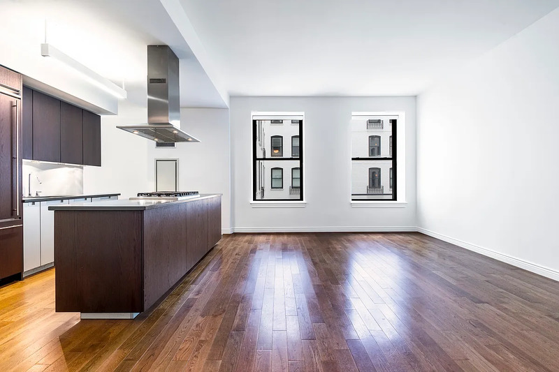 New York Condo: 225 5th Ave