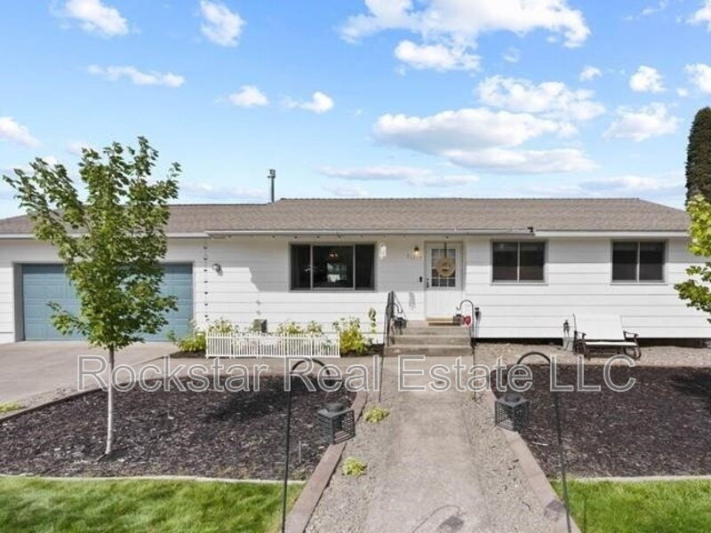 Spokane Valley House: 11217 East 11th Avenue
