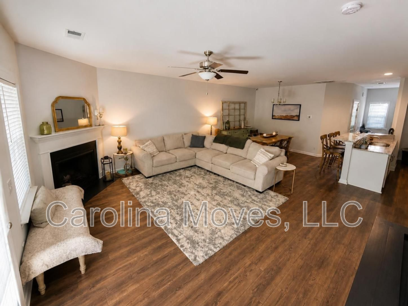 Greenville Townhome: 5 Alkanet Way