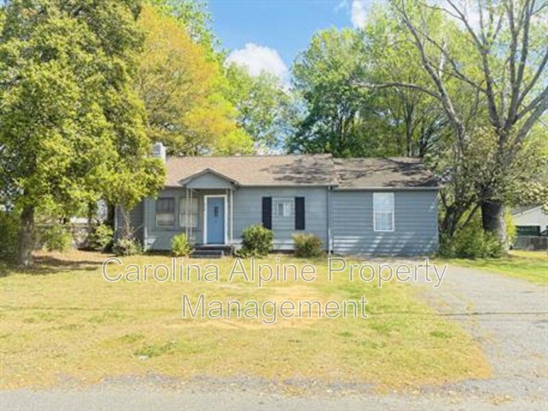 Gastonia House: 116 Bolding St.