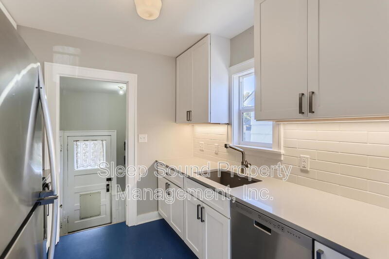 Portland House: 2632 SE Grant Street