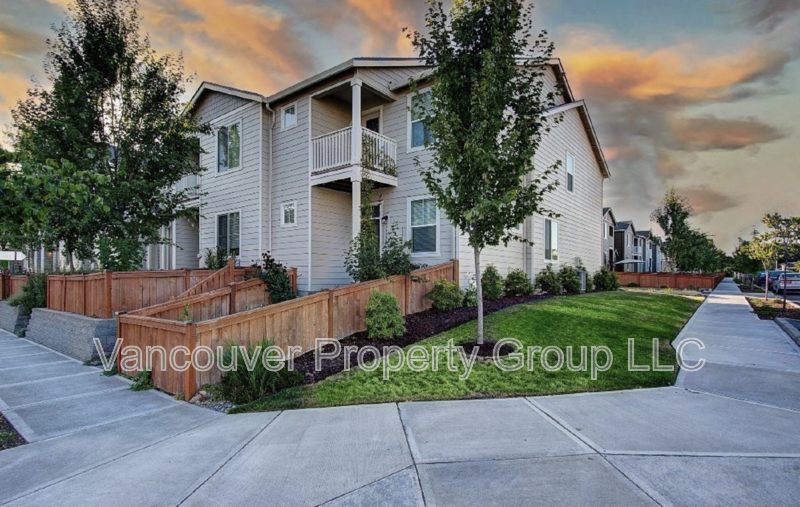 Vancouver Townhome: 15330 NE 70th St