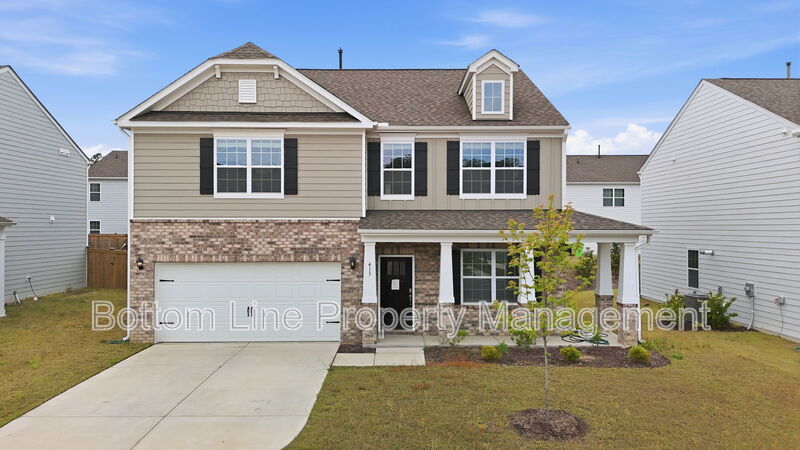 Wendell House: 413 Tucana St